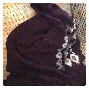 Double-zip wool sweater. Warm!